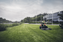 Садовый райдер Husqvarna® P520DX [649 см³ / 155 см / 898 кг]