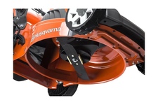 Газонокосилка электрическая Husqvarna® LC 141C [1,8 кВт / 41 см / 22 кг]