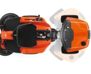 Садовый райдер Husqvarna® R112C5 [413 см³ / 85 см / 196 кг] с декой 85 см