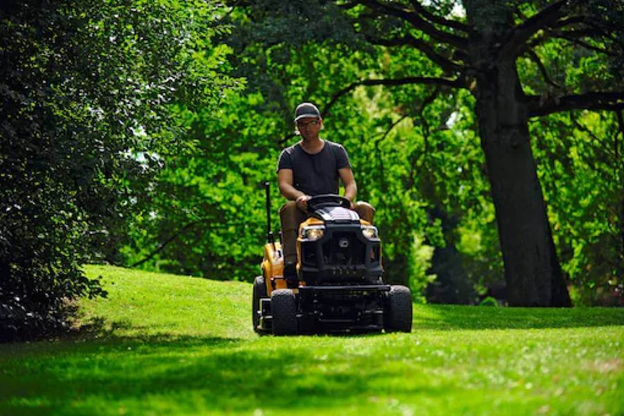Трактор садовый CUB CADET LT3 PR105 (13AJ71BN603)