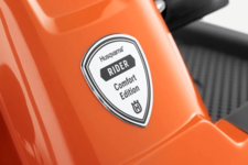 Садовый райдер Husqvarna® R214TC [586 см³ / 94 см]