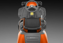 Садовый райдер Husqvarna® RC 320Ts AWD [635 см³ / 103 см / 237 кг]