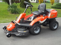 Садовый райдер Husqvarna® R 214C [413 см³ / 94 см / 228 кг] с декой 94 см